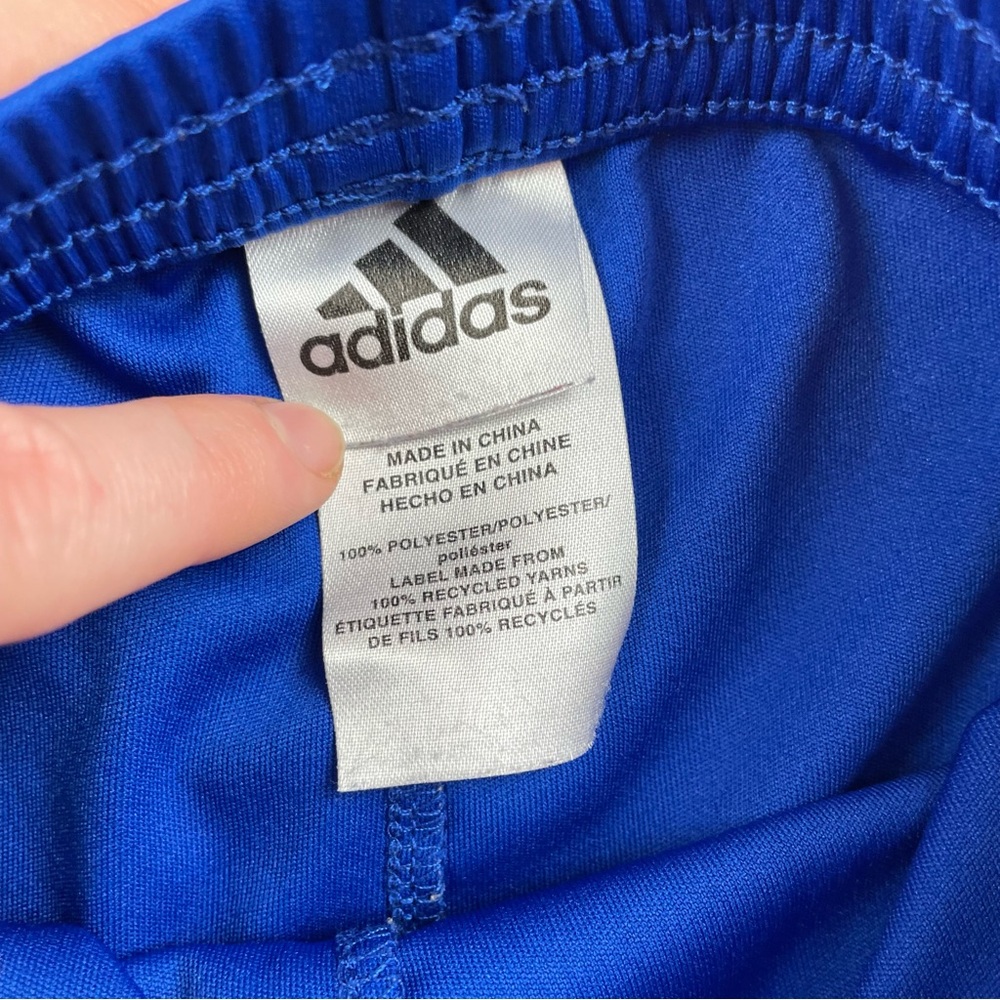 Adidas two-piece matching set short sleeve top and shorts with logo - Picture 4 of 5